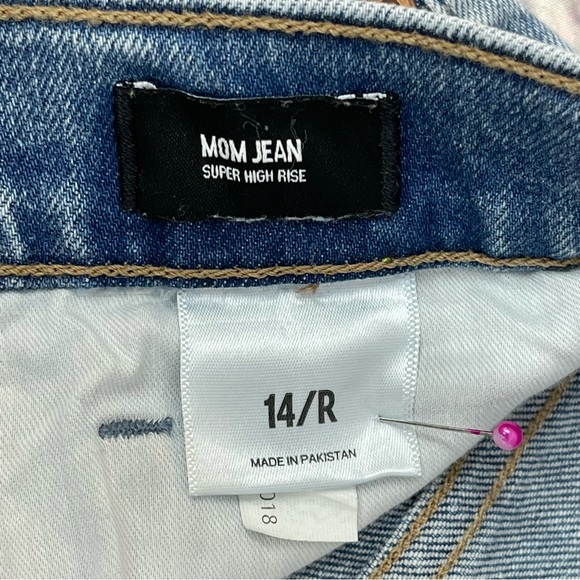 Womens Express Mommy Distressed Super High Rise 14R - Picture 5 of 6